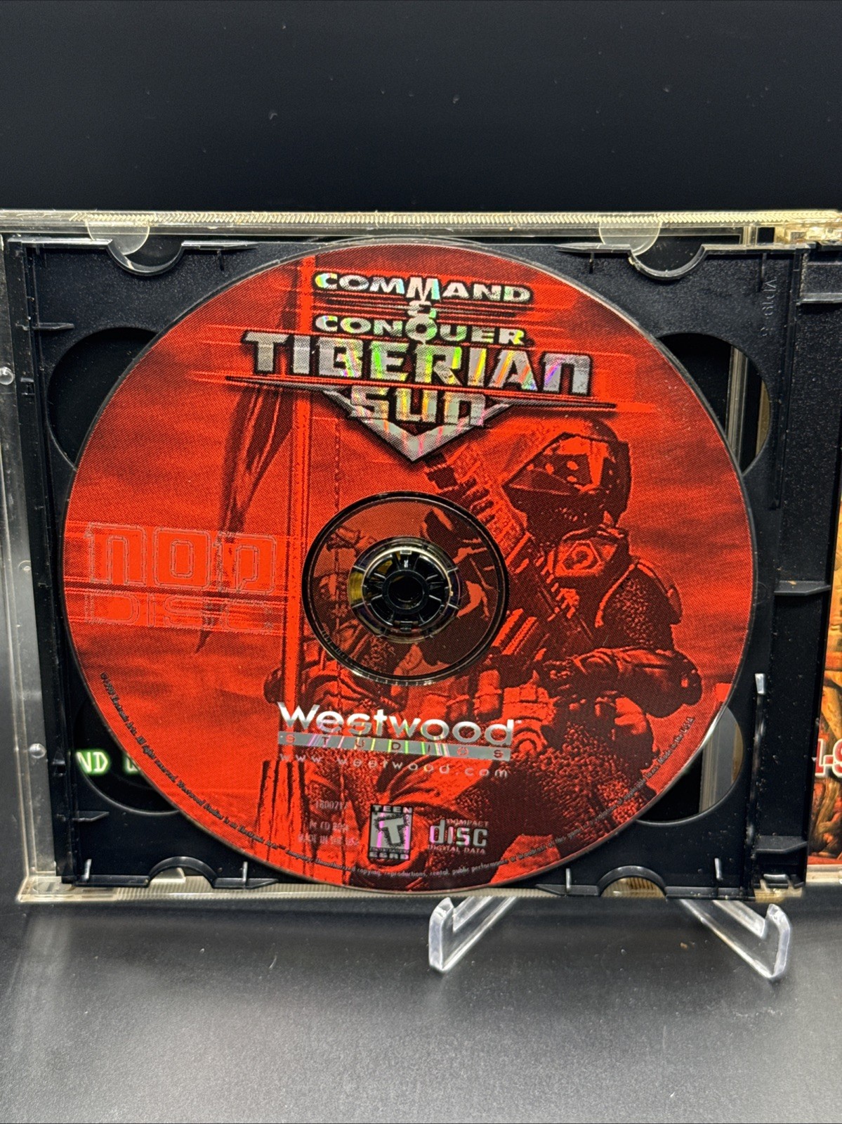 Command & Conquer Tiberian Sun PC Game CIB Complete w/ Serial Key Vintage RETRO