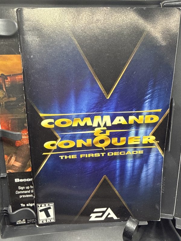 Command & Conquer: The First Decade (PC Windows 2006) Complete CIB W/ Slip Cover