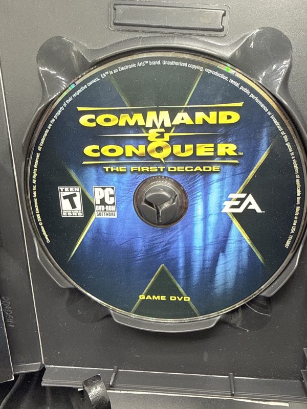Command & Conquer: The First Decade (PC Windows 2006) Complete CIB W/ Slip Cover