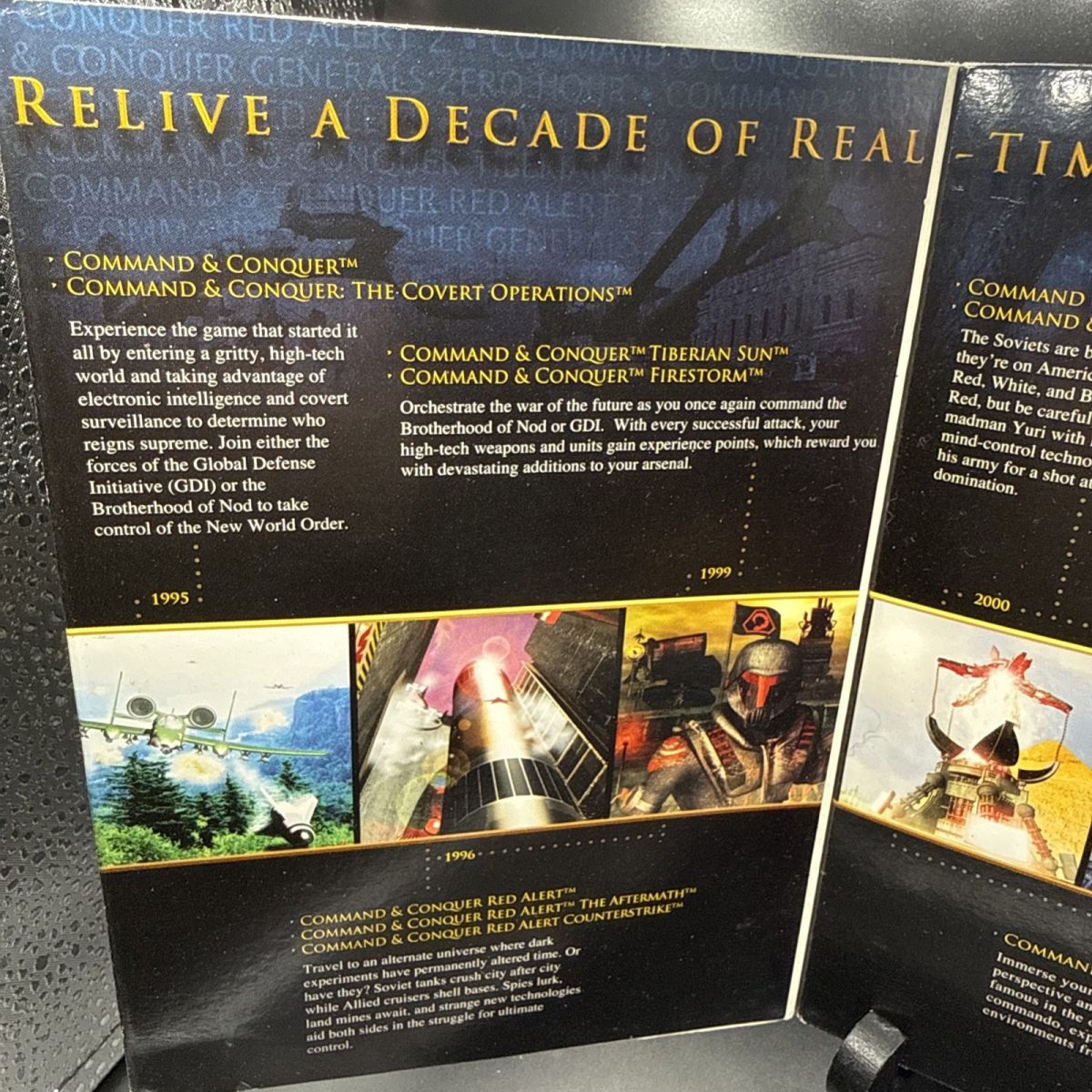 Command & Conquer: The First Decade (PC Windows 2006) Complete CIB W/ Slip Cover