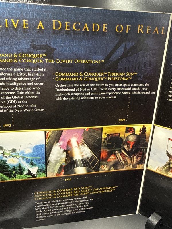 Command & Conquer: The First Decade (PC Windows 2006) Complete CIB W/ Slip Cover