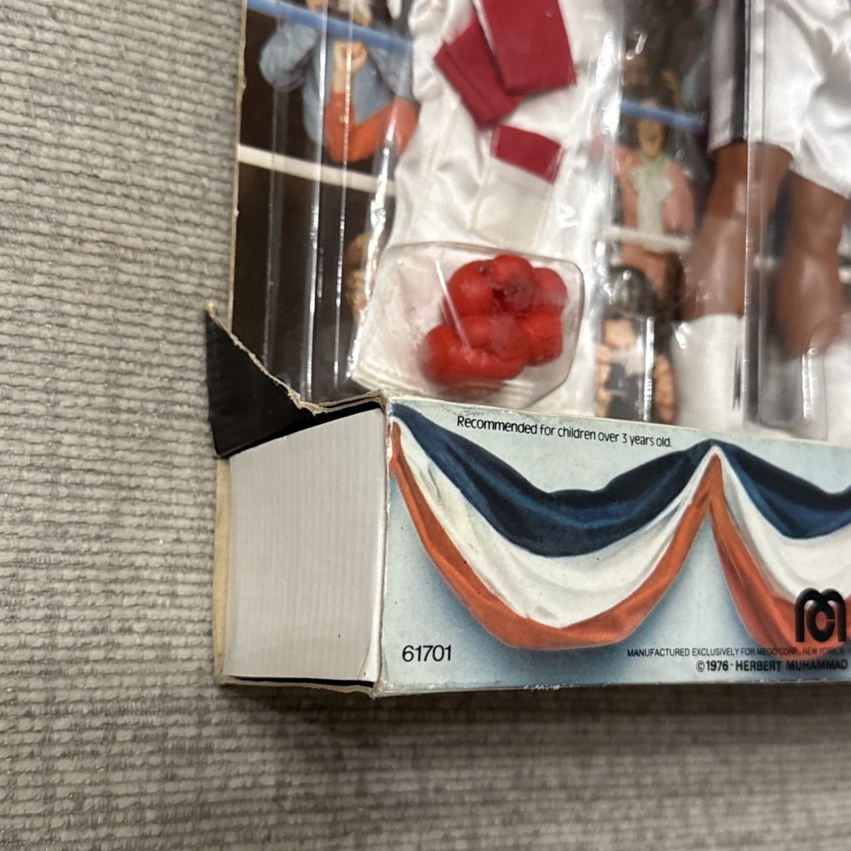 VTG 1976 Mego Muhammad Ali “The Champ” Action Figure – Sealed w/ Gear