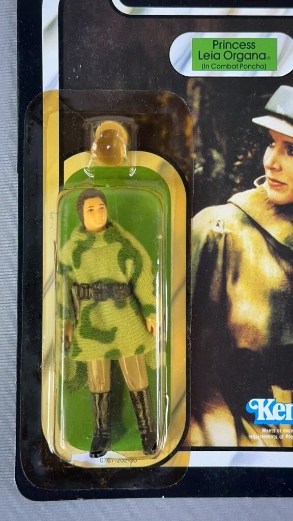 Princess Leia Organa Vintage 1983 Star Wars 77 Back ROTJ Poncho Unpunched Crack