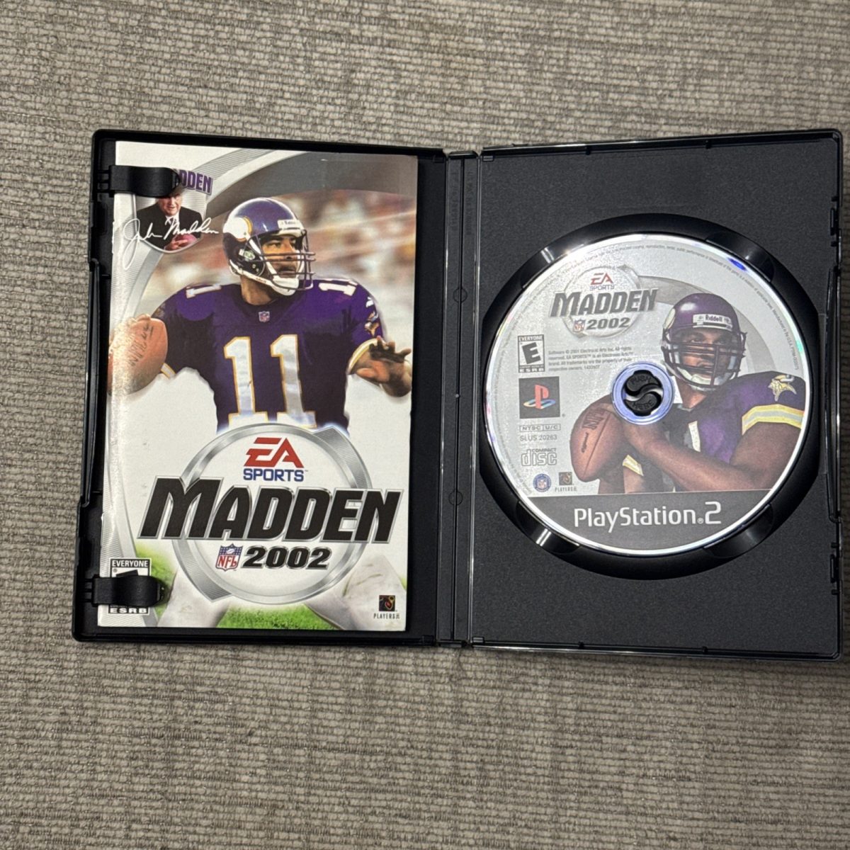 Madden NFL 2002 (Sony PlayStation 2, PS2) Complete CIB Tested