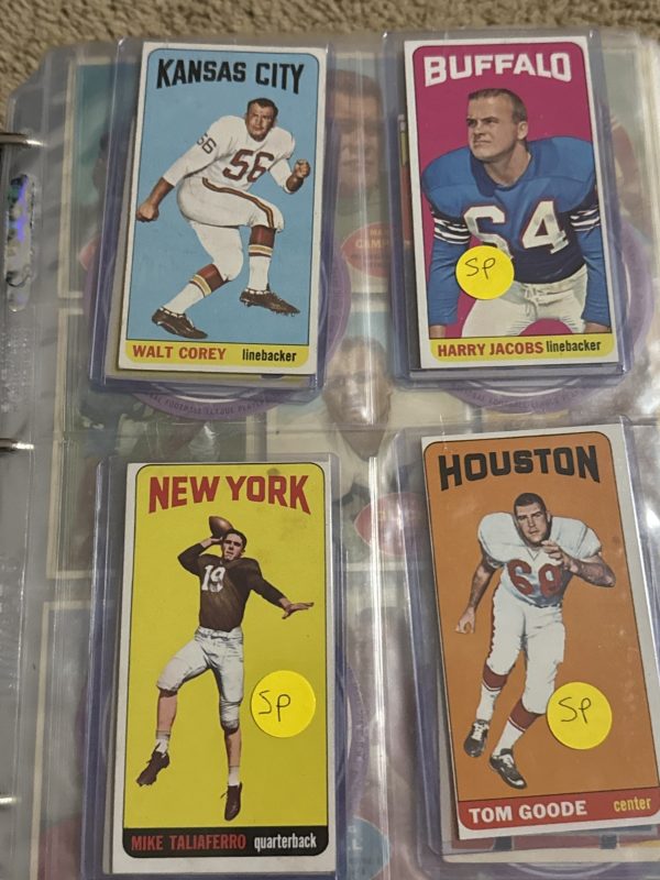 Huge Lot of 1200+ 1960-1980s Topps Football Cards Collection NFL Stars & HOFers