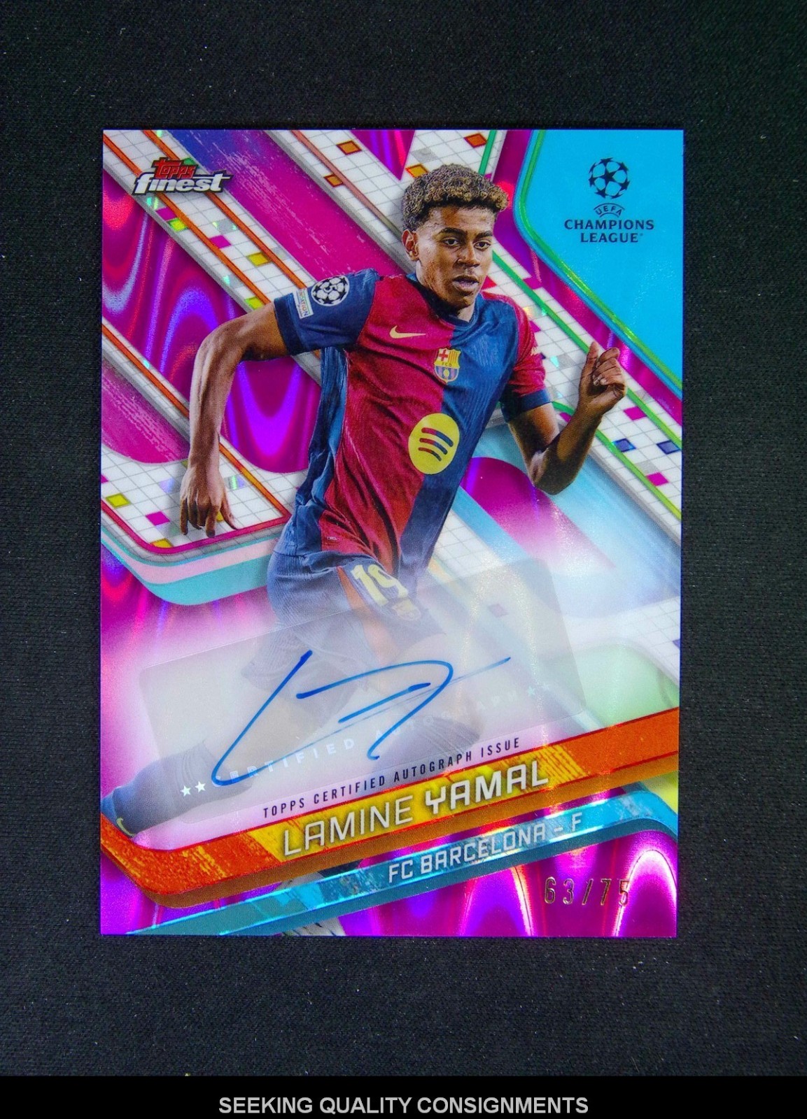 2024-25 Topps Finest UEFA Limine Yamal Auto Magenta Lava /75 #A01