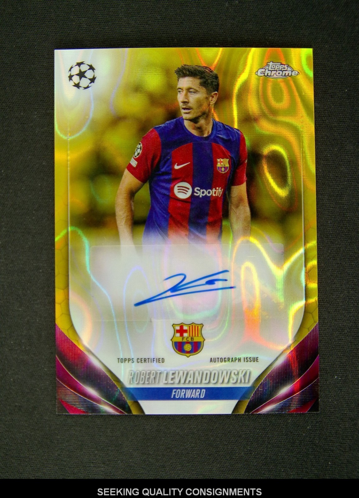 2024-25 Topps Chrome Uefa Robert Lewandowski Gold Lava Auto