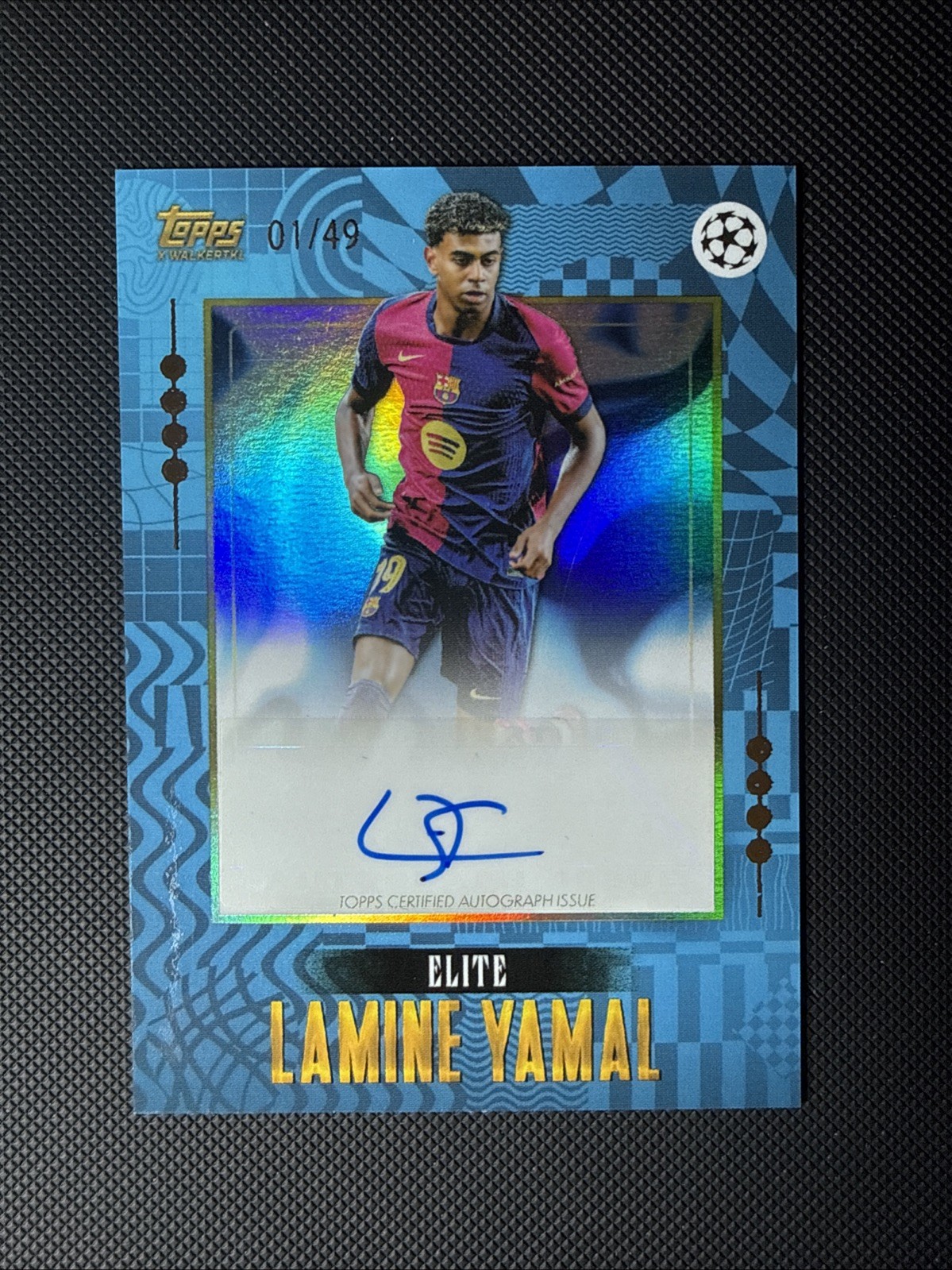 2024 Topps Gold UEFA Club Competitions Lamine Yamal Elite Gold AUTO 01/49