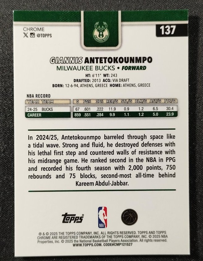 2025-26 Topps Chrome - Giannis Antetokounmpo True Gold Refractor /275 #137