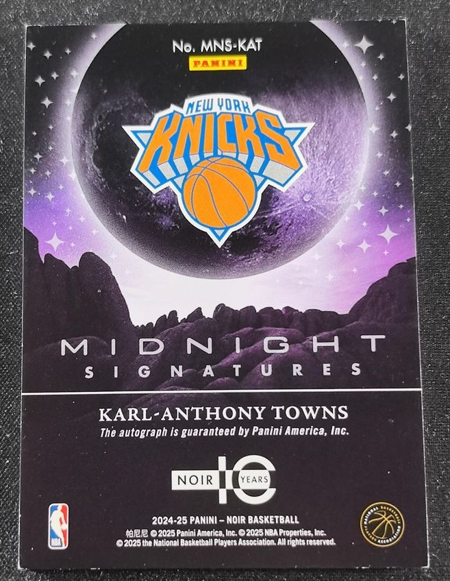 2024-25 Panini Noir Midnight Signatures Karl Anthony-Towns Auto /49